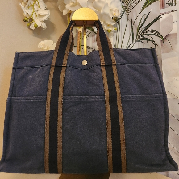 Hermes Handbags - Hermes Large Paris Fourre Tote In Navy.
